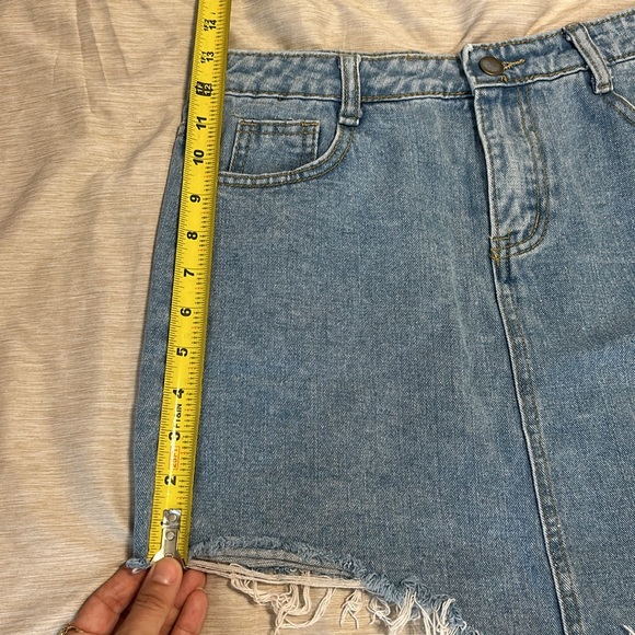 NWT asymmetrical  jean skirt - Picture 9 of 10